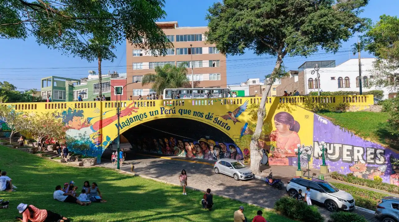 ¿Buscas los mejores parques en Barranco para capturar momentos y fotos inolvidables? En esta guía encontrarás las opciones disponibles.